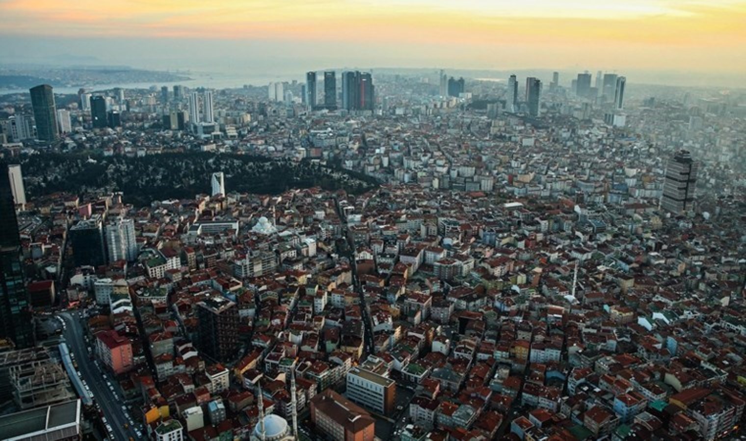 İstanbul’a ‘deprem’ uyarısı… Kara listeye giren 300 bin bina belli oldu: ‘Nüfusun yarısı etkilenecek…’