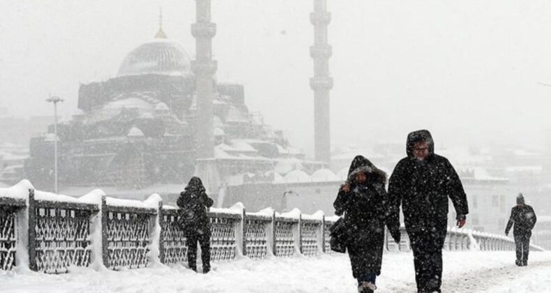 İstanbul’a yoğun kar geldi uzmanlar uyardı: Soğuk hava şartları kulaklarınızı sağır edebilir!