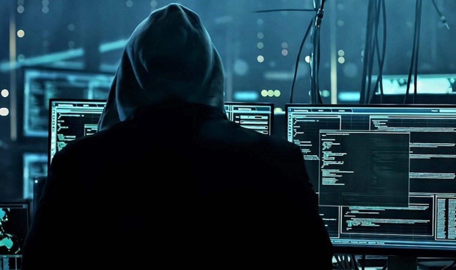 İstanbul’da film gibi olay: ‘BDDK Başkanı’ yalanıyla banka dolandırdılar!