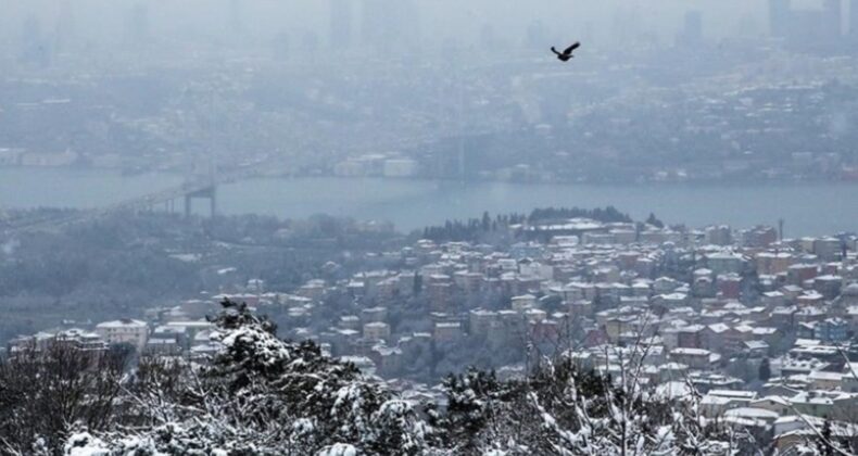 İstanbul’da kar yağışı aralıklarla etkisini sürdürüyor