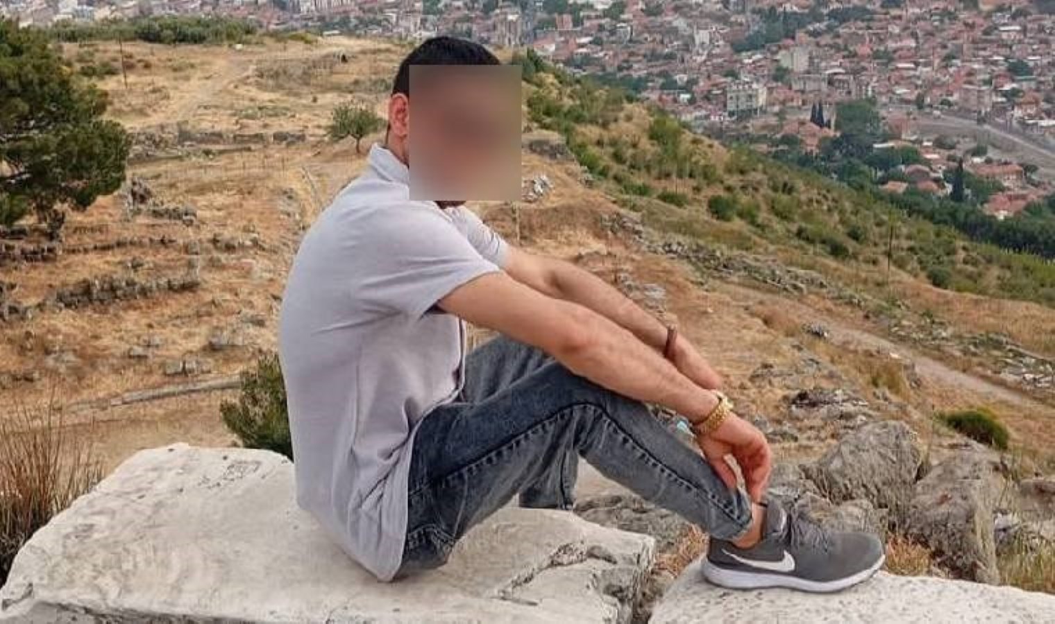 İzmir’de evlat dehşeti… Babasına kurşun yağdırdı!