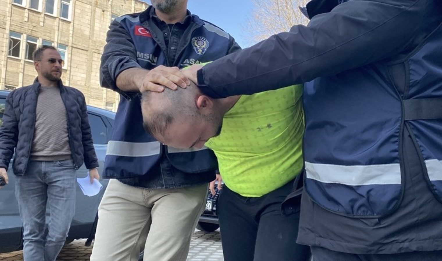 Kan donduran olay: Eski eşinin dedesini bıçakla öldürdü!