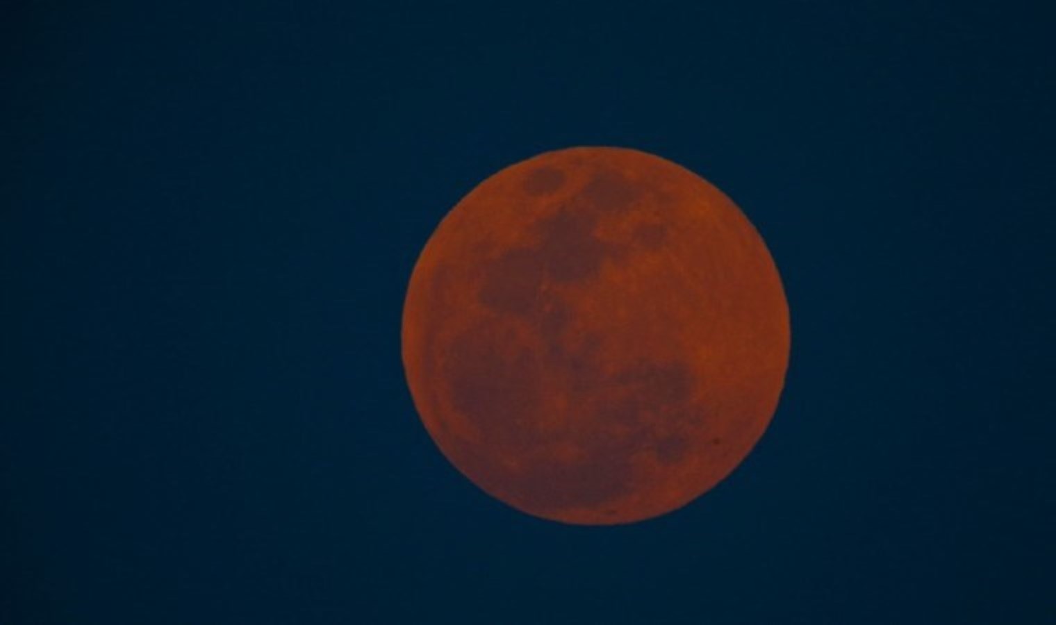 Kanlı Ay tutulması ne zaman, saat kaçta gerçekleşecek? Kanlı Ay tutulması Türkiye’den izlenecek mi?