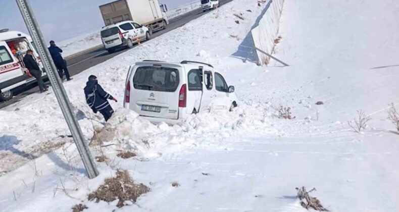 Kars-Sarıkamış-Erzurum karayolunda otomobil ve ticari araç çarpıştı: Çok sayıda yaralı!