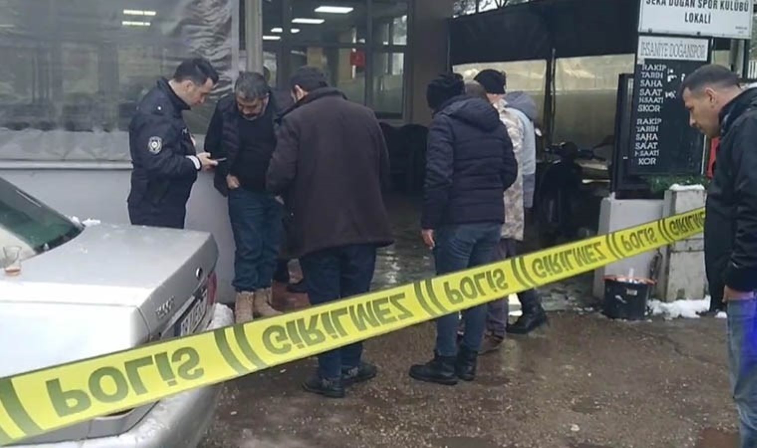 Kıraathanede ‘okey’ tartışması hastanede bitti: Tabancayla çalışanı vurdu!