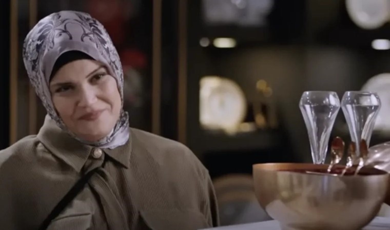 Kızılcık Şerbeti’ndeki ‘çatal-bıçak takımı’ bulundu: ‘Elti kıskandıran…’