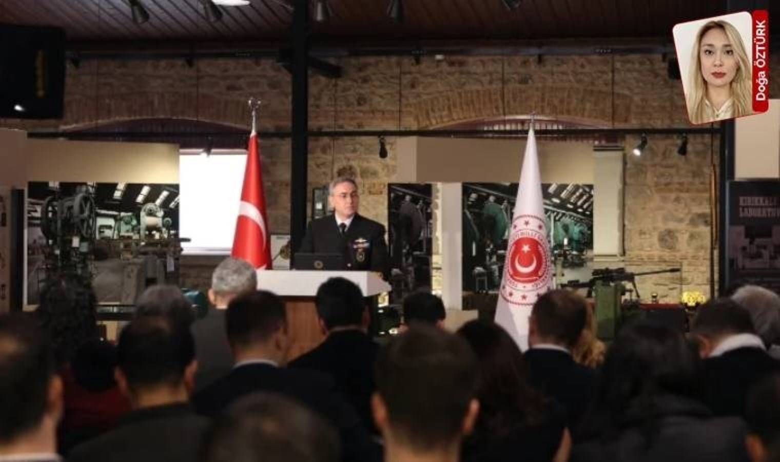 Komutanlardan Özel’e tazminat davası