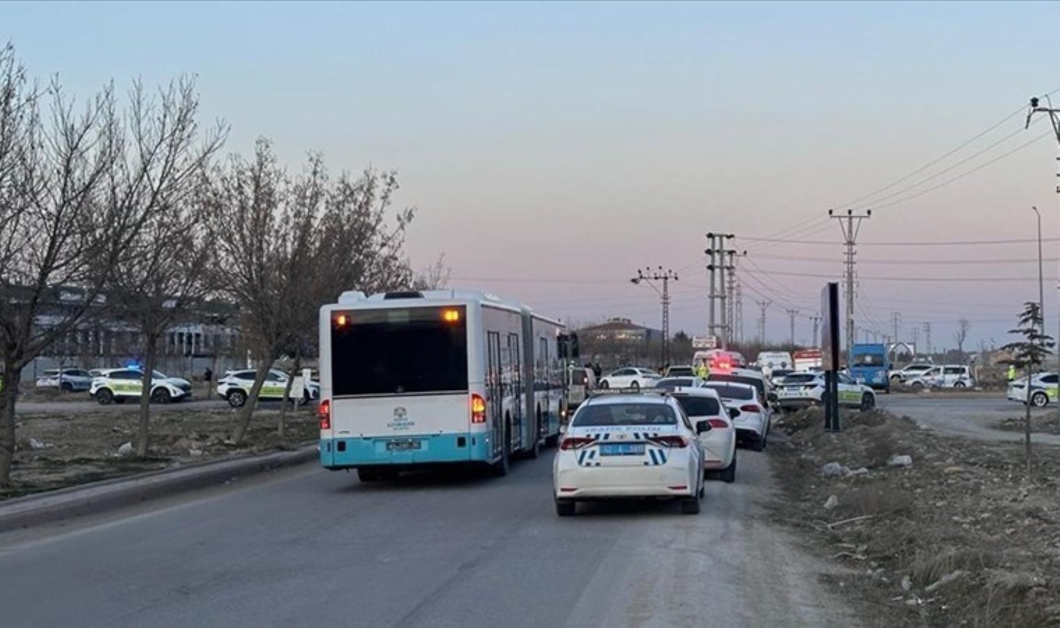 Konya’da trafik kazasında 1 polis şehit oldu, 2 polis yaralandı