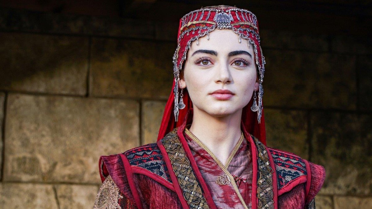 Kuruluş Osman’ın Bala’sı yırtmacıyla obayı salladı! “Maşallah Bala”