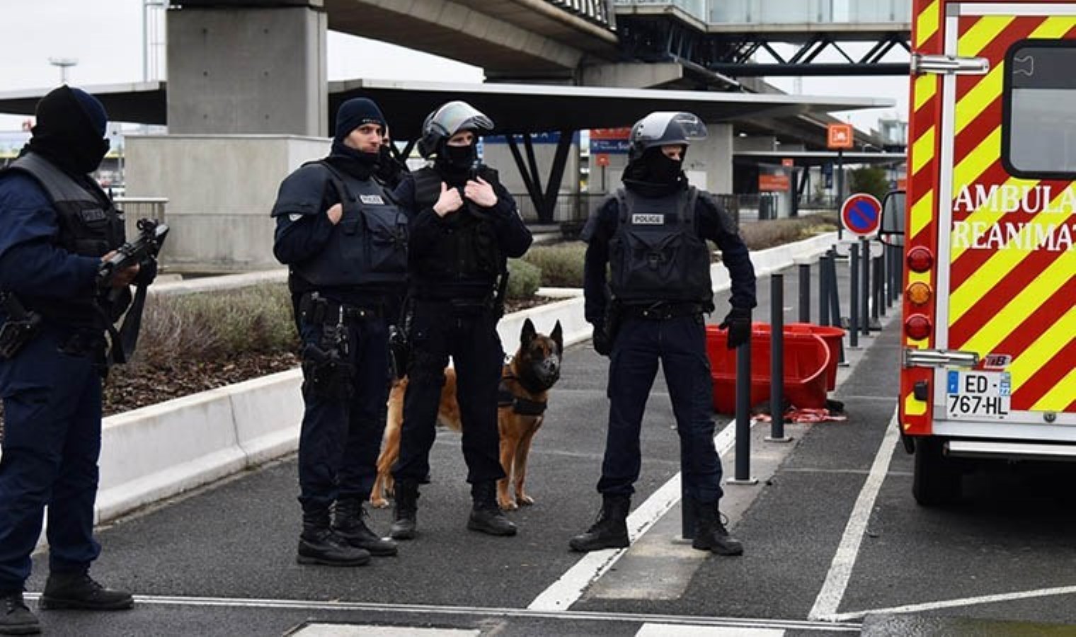 Macron ‘terör eylemi’ dedi… Fransa’da bıçaklı saldırı: 1 ölü, 5 yaralı