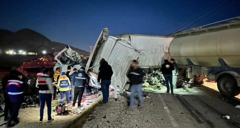 Mersin’de zincirleme kaza: 1 ölü, çok sayıda yaralı!