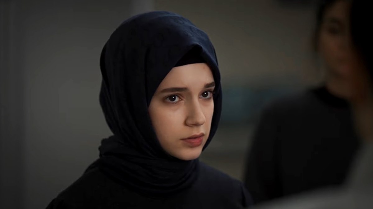 Motorcu oldu! Kızıl Goncalar’ın Zeynep’i Mina Demirtaş’tan gündem olan yeni kareler