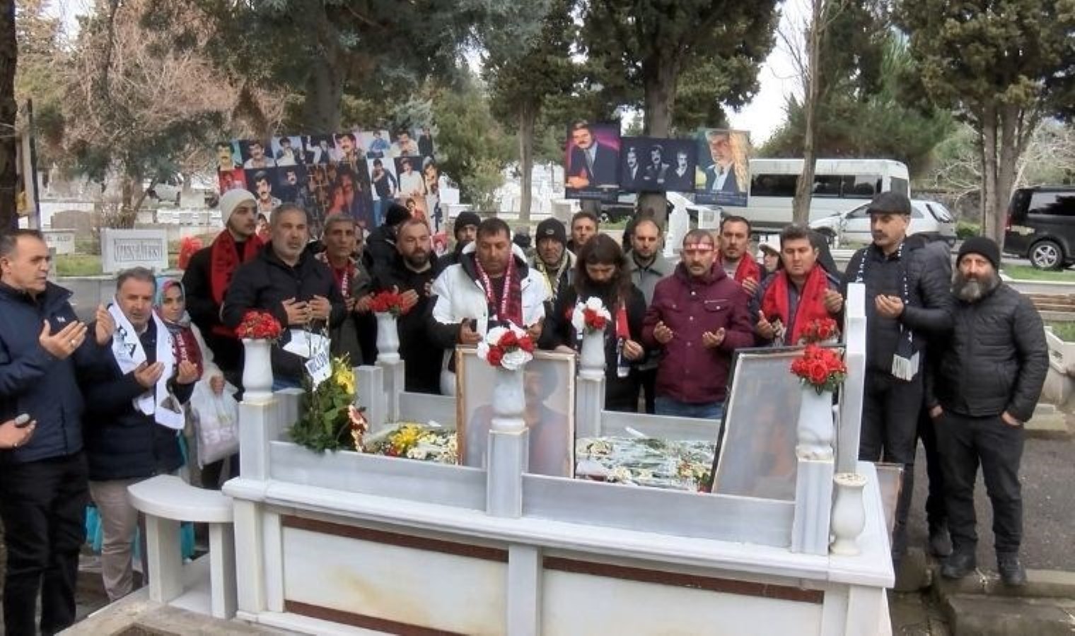 Müslüm Gürses ölümünün 12’nci yıldönümünde kabri başında anıldı