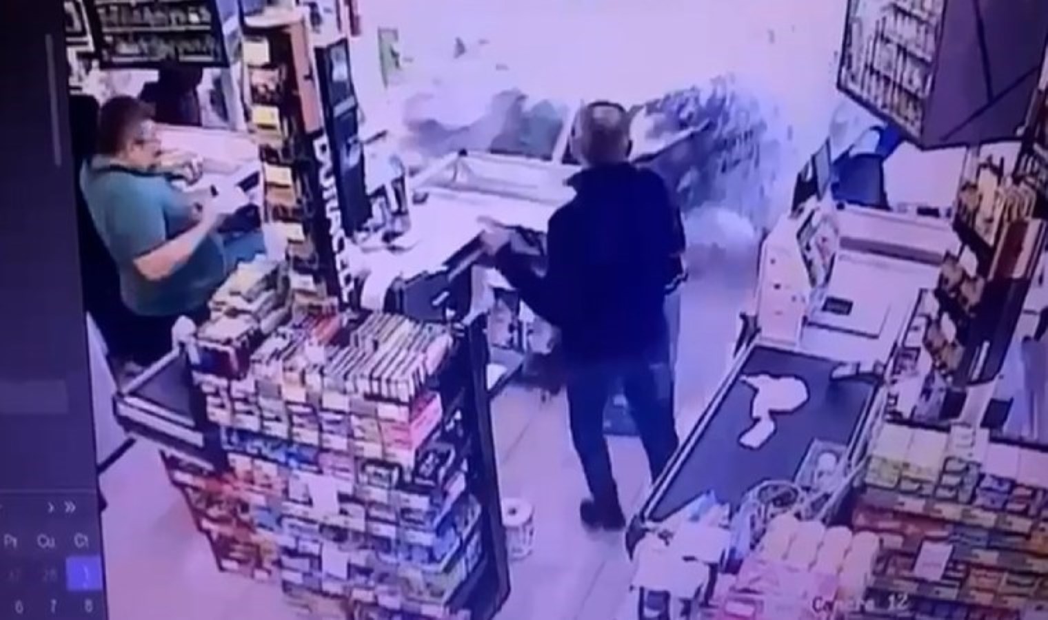 Ordu’da otomobil markete daldı: 3 yaralı