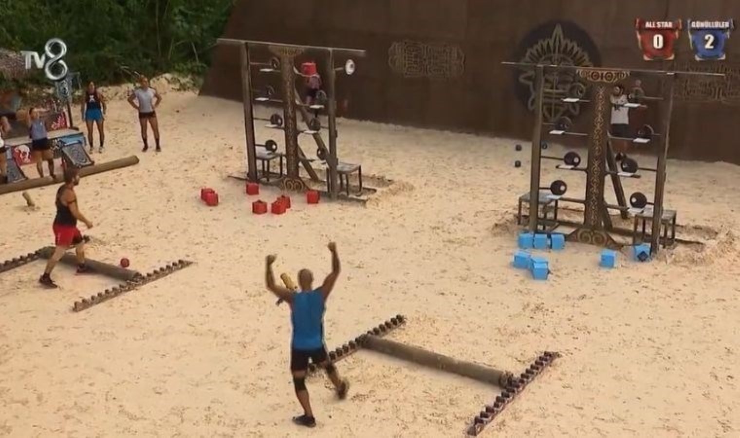 Oyun sayısını alan yarışmacının neşesi tartışmaya sebep oldu: Volkan ve Adem arasında oyun sonrası ‘sevinç’ tartışması yaşandı!