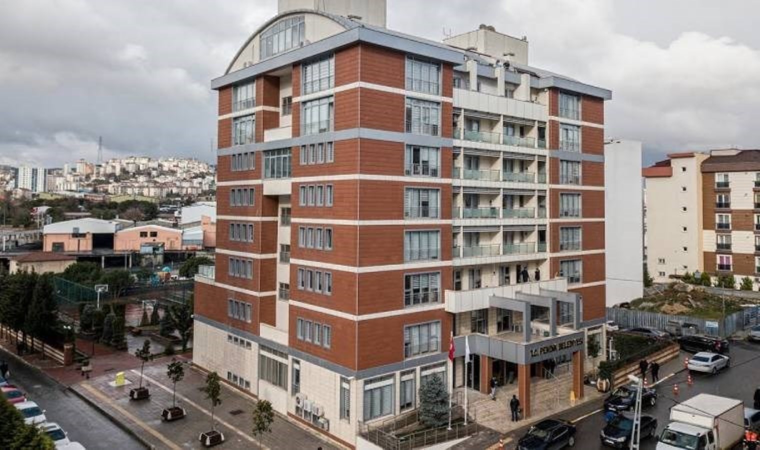 Pendik’te sanayi yolunu felç eden çalışma