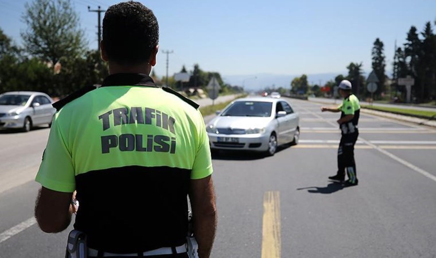 Polisin önünde ‘drift’ attı: 46 bin 392 TL ceza yedi!