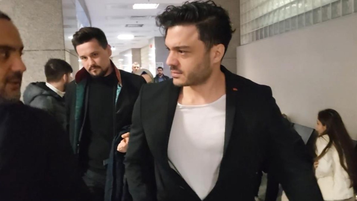 Şarkıcı İlyas Yalçıntaş’a hakaret suçundan para cezası! 3 bin 750 lira ödeyecek