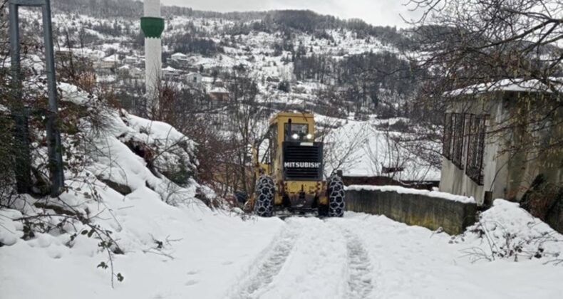 Sinop’ta kar nedeniyle 24 köy yoluna ulaşım yok!