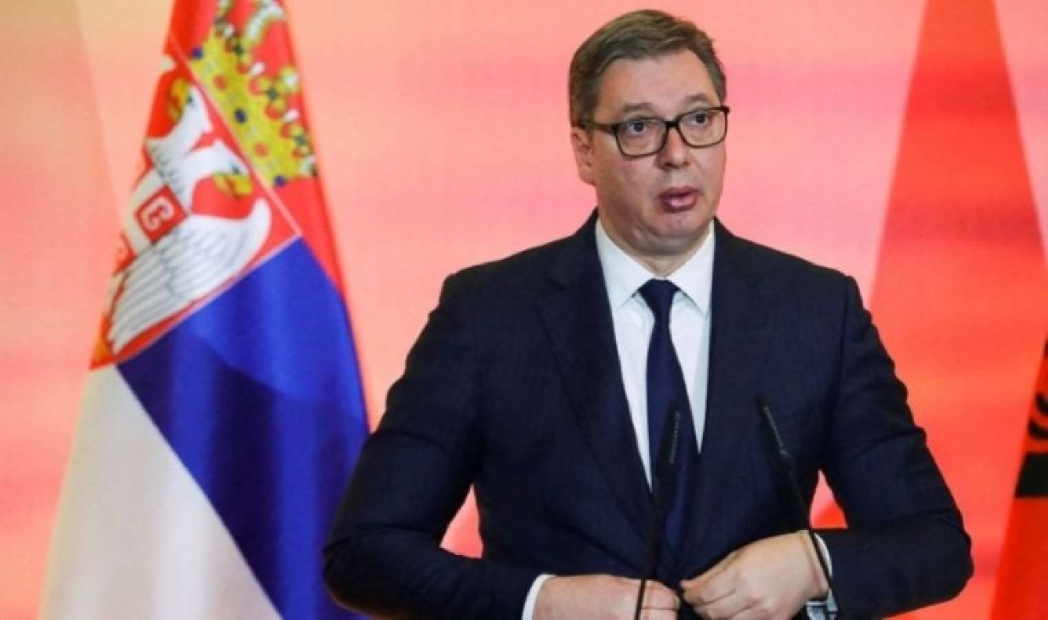 Sırbistan ‘evet’ demişti: Sırp lider halkından özür diledi!