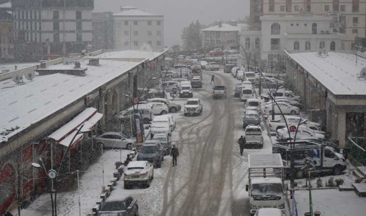 Şırnak’ta kar nedeniyle 19 köy yoluna ulaşım yok