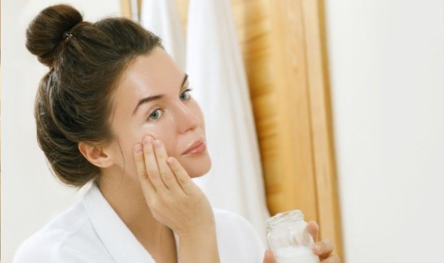 Soğuk havaların cildinize zarar vermesini önleyin: Kış aylarında cilt kuruluğunu önlemenin 8 etkili yolu