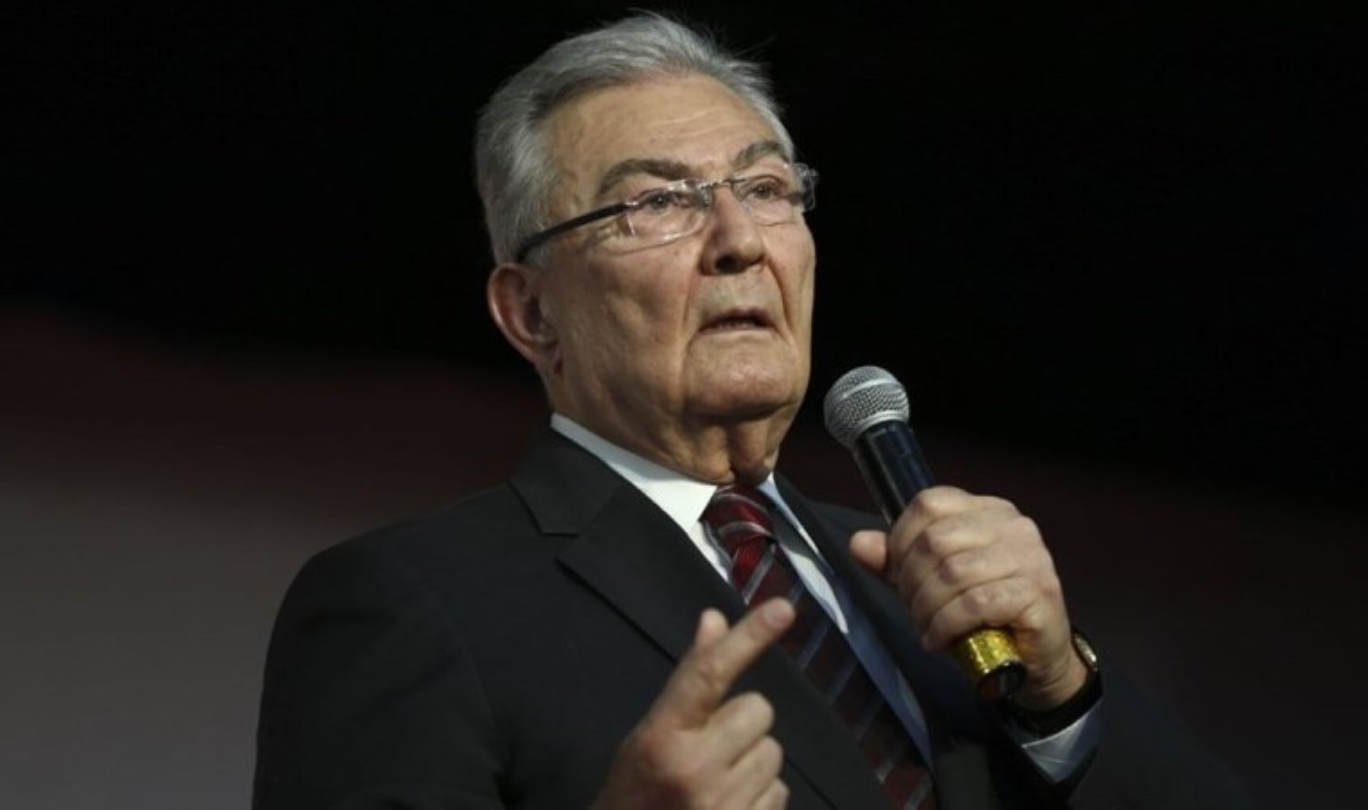 Son Dakika… Deniz Baykal’a kaset kumpası düzenleyen FETÖ şüphelisi yakalandı!