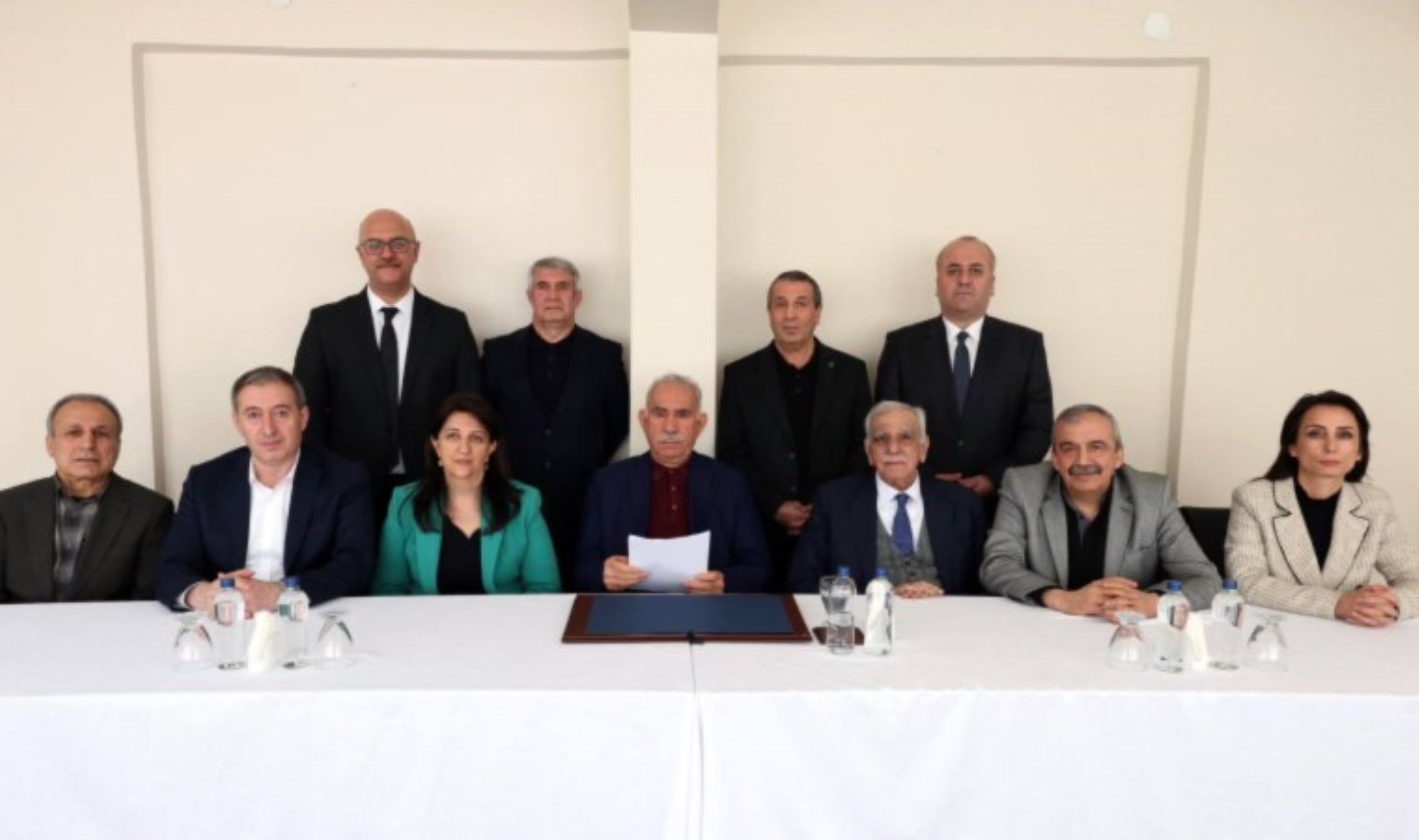 Son dakika… Terör örgütü PKK’den ‘ateşkes’ açıklaması: Öcalan’ın çağrısına uyacağını duyurdu!