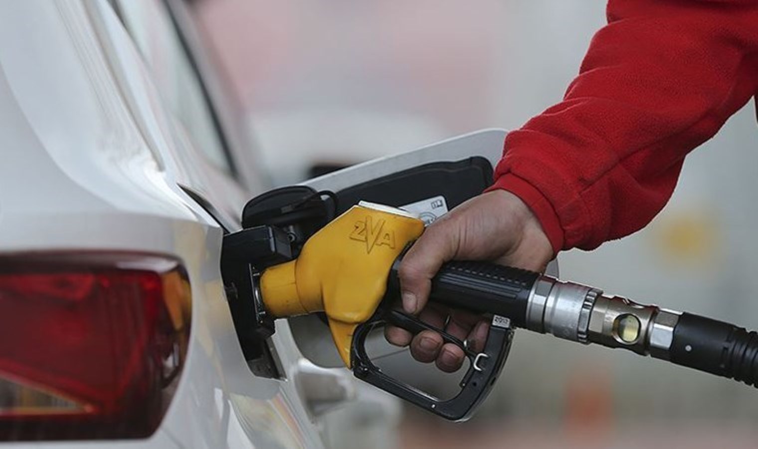 Tabela değişti: Motorine indirim geldi! 8 Mart güncel akaryakıt, benzin, motorin fiyatları…