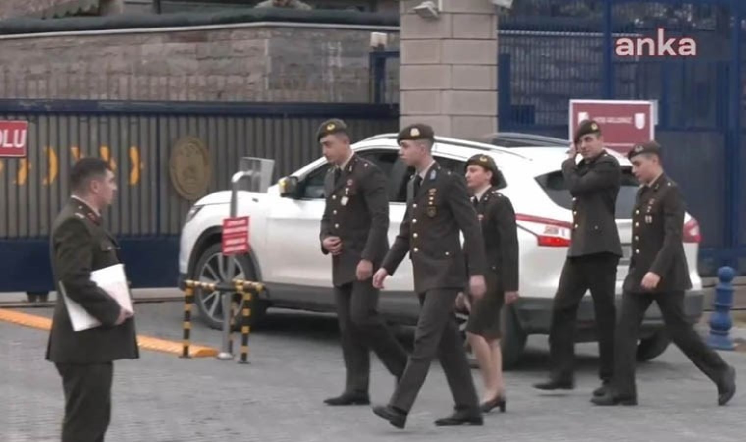 Teğmenlerden ihraç kararının iptali için ilk dava: ‘Her yıl benzerleri yapılan geleneksel kutlama’