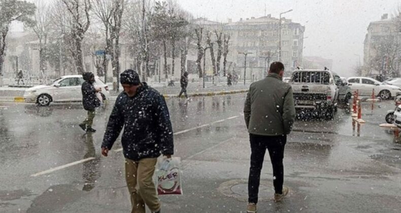 Tekirdağ’da yoğun kar yağışı: Saray ilçesi beyaza büründü