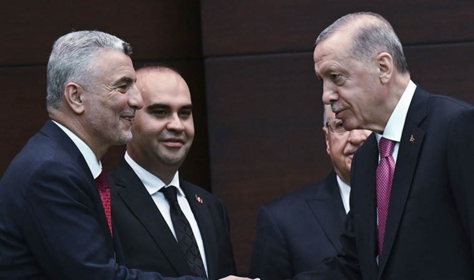 Ticaret Bakanı Ömer Bolat’tan TÜSİAD’a: ‘Halkın çocukları ülkeyi 22 yıldır başarıyla yönetiyor’