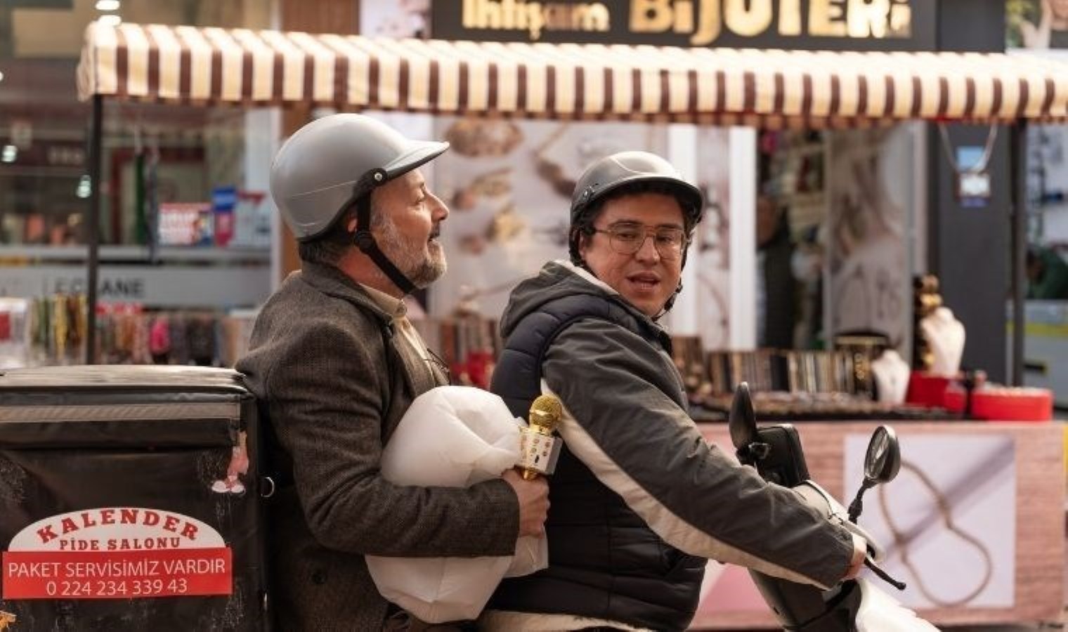 Tolga Çevik ve İbrahim Büyükak’tan yeni komedi filmi: Kalender Pide