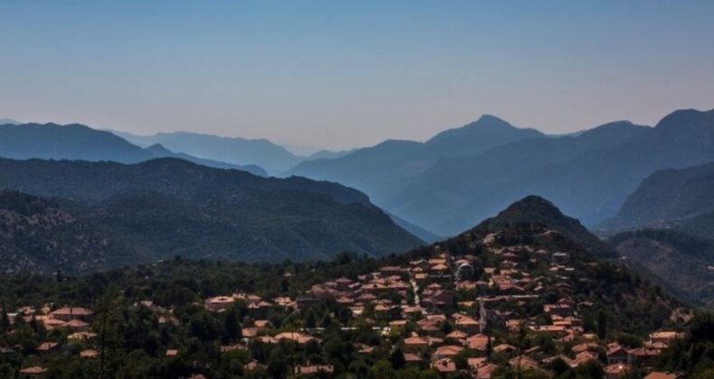 Toroslar’ın kalbinde bir miras yok oluyor: Ormana’daki düğmeli evler ve yıkım kararı