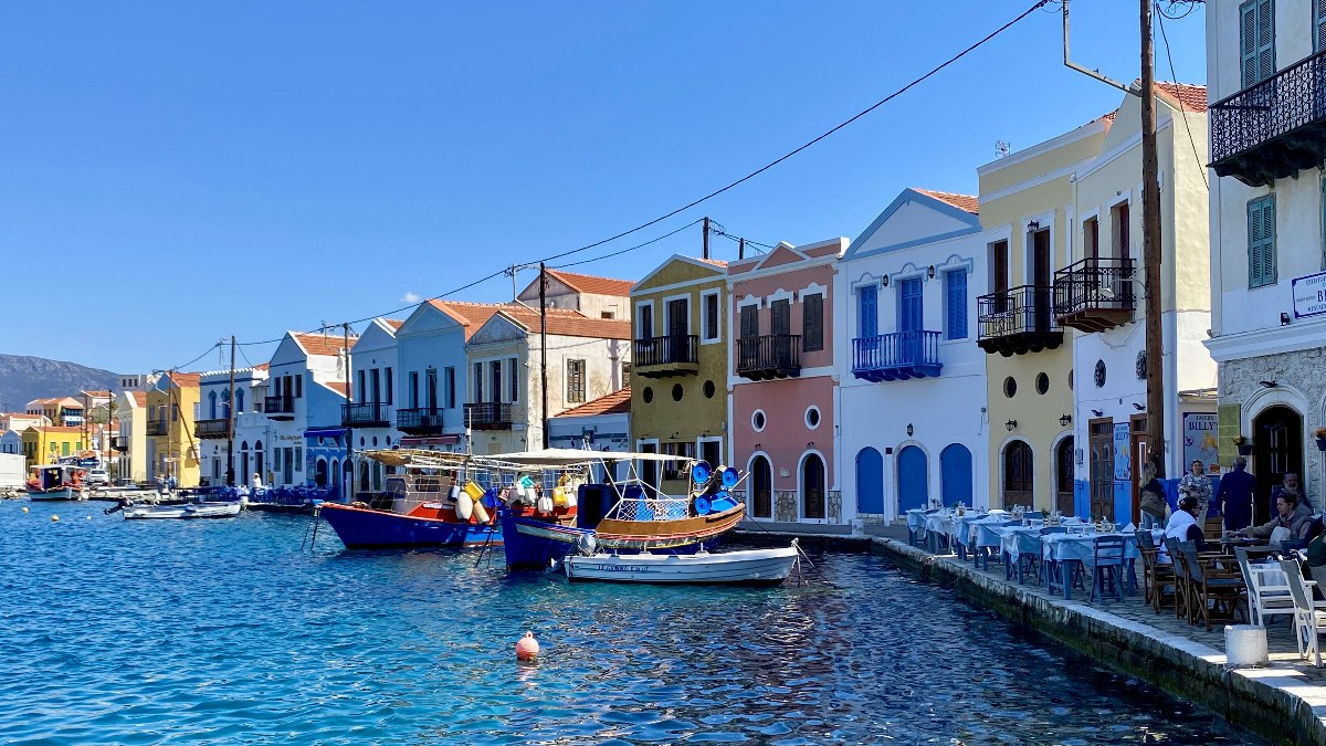 Türkiye’den Yunan adalarına 1,1 milyon turist gitti