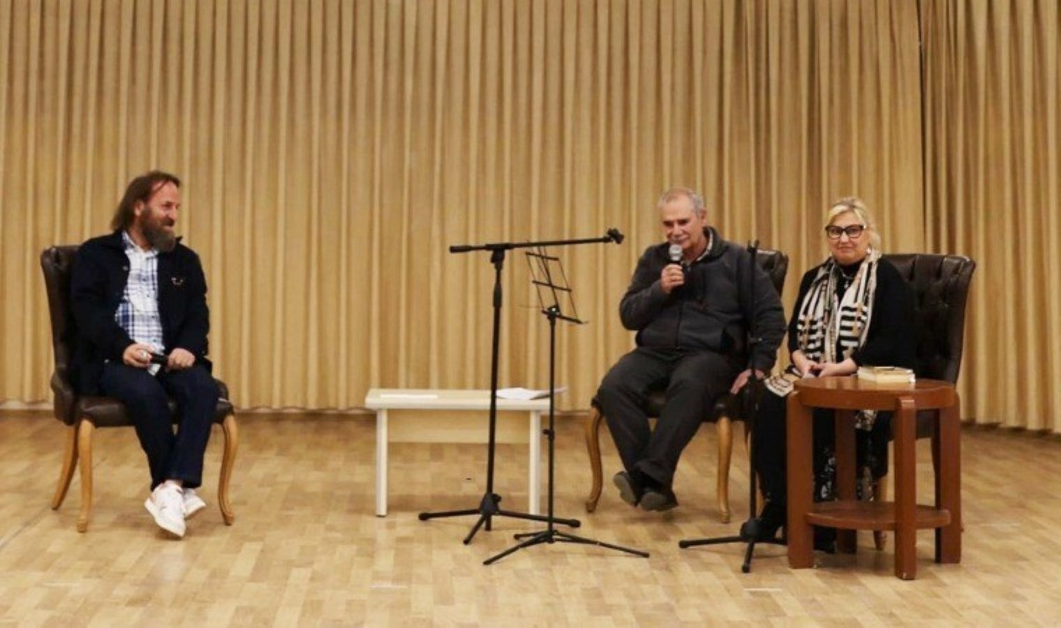 Ürgüp’te 8 Mart’a Özel Anlamlı Buluşma: Ceyhun Atuf Kansu Belgeseli ve Söyleşiler Sanatseverlerle Buluştu