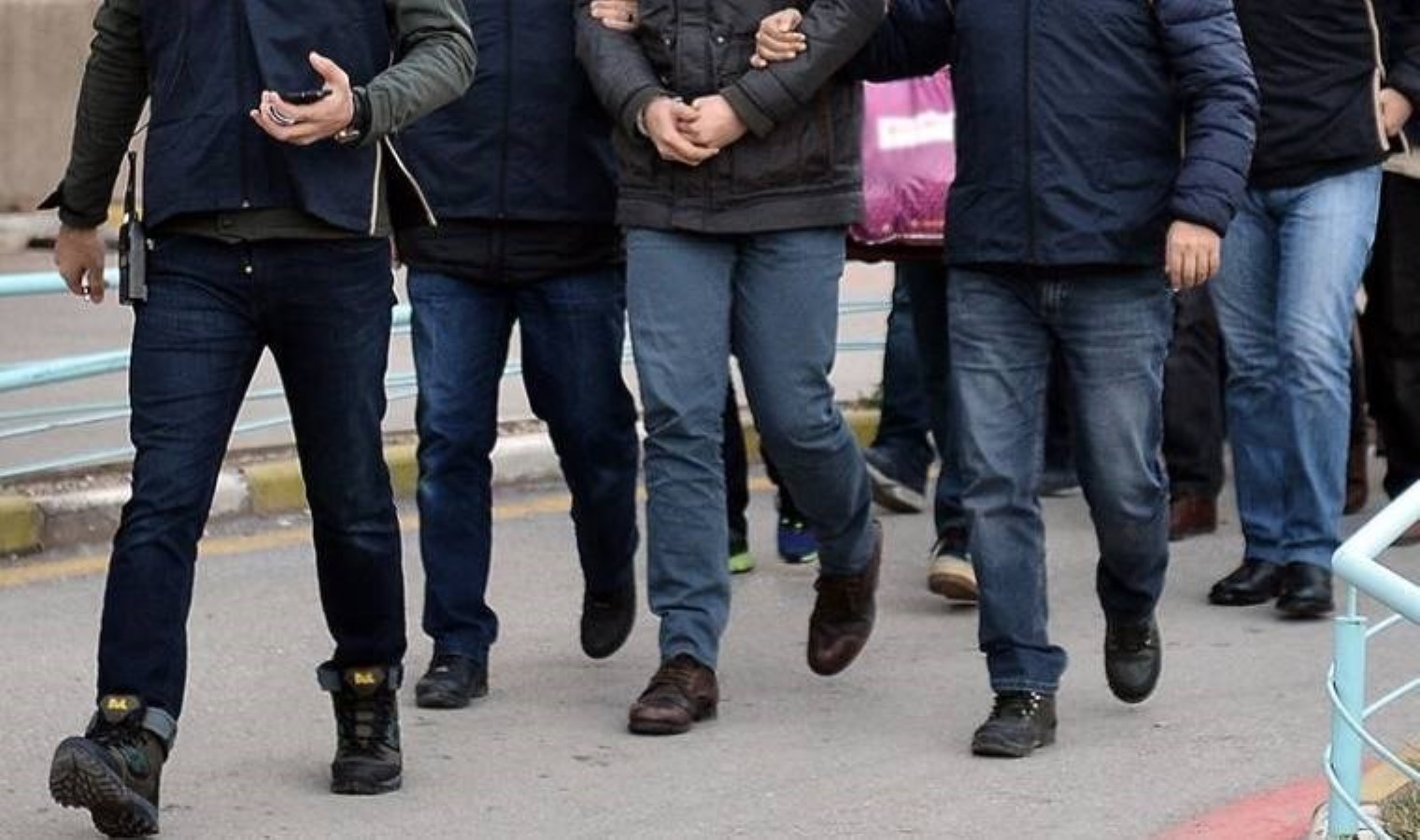 Vali duyurdu… Şanlıurfa’da tefecilik operasyonu: Gözaltılar var!