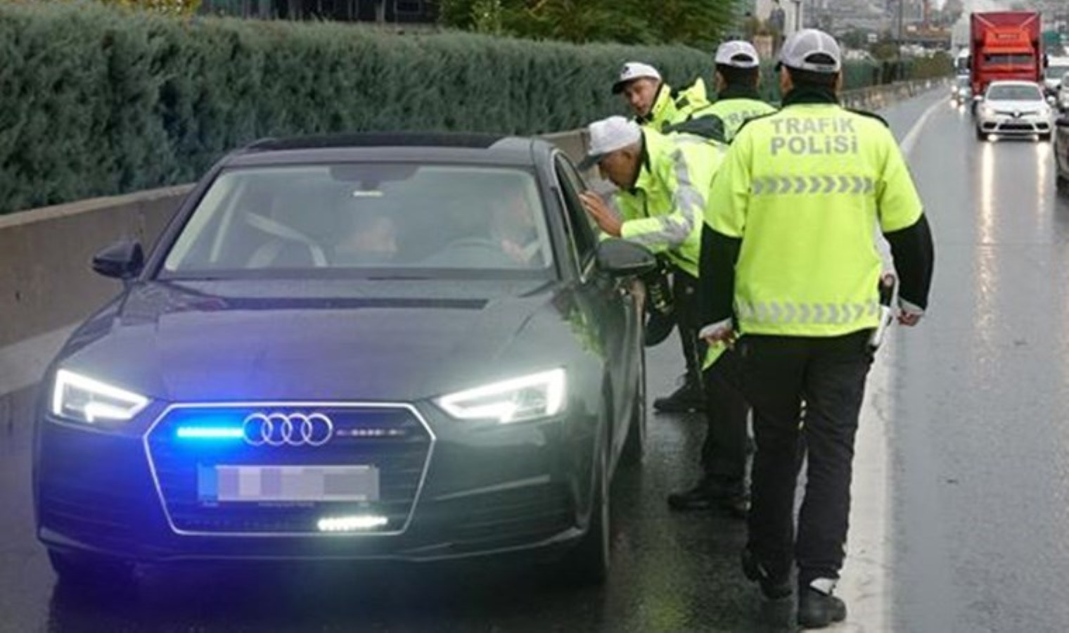 Valilik açıkladı: Çankırı’da ‘usulsüz çakar’ cezası!