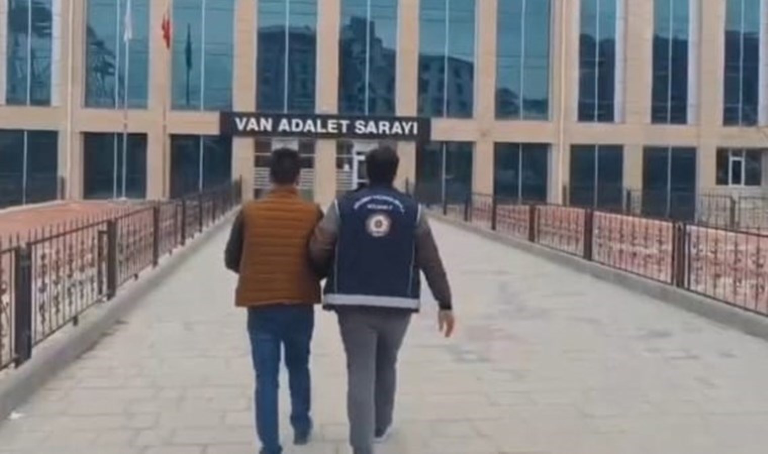 Van’da operasyon: 3 insan kaçakçısı tutuklandı