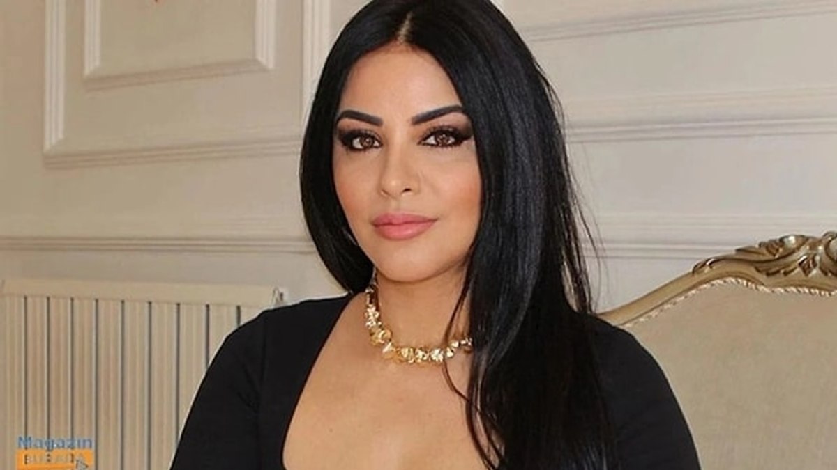 Verdiği kilolardan sonra çok değişti! Şarkıcı Zara, dekolteli elbisesiyle yine gündem oldu