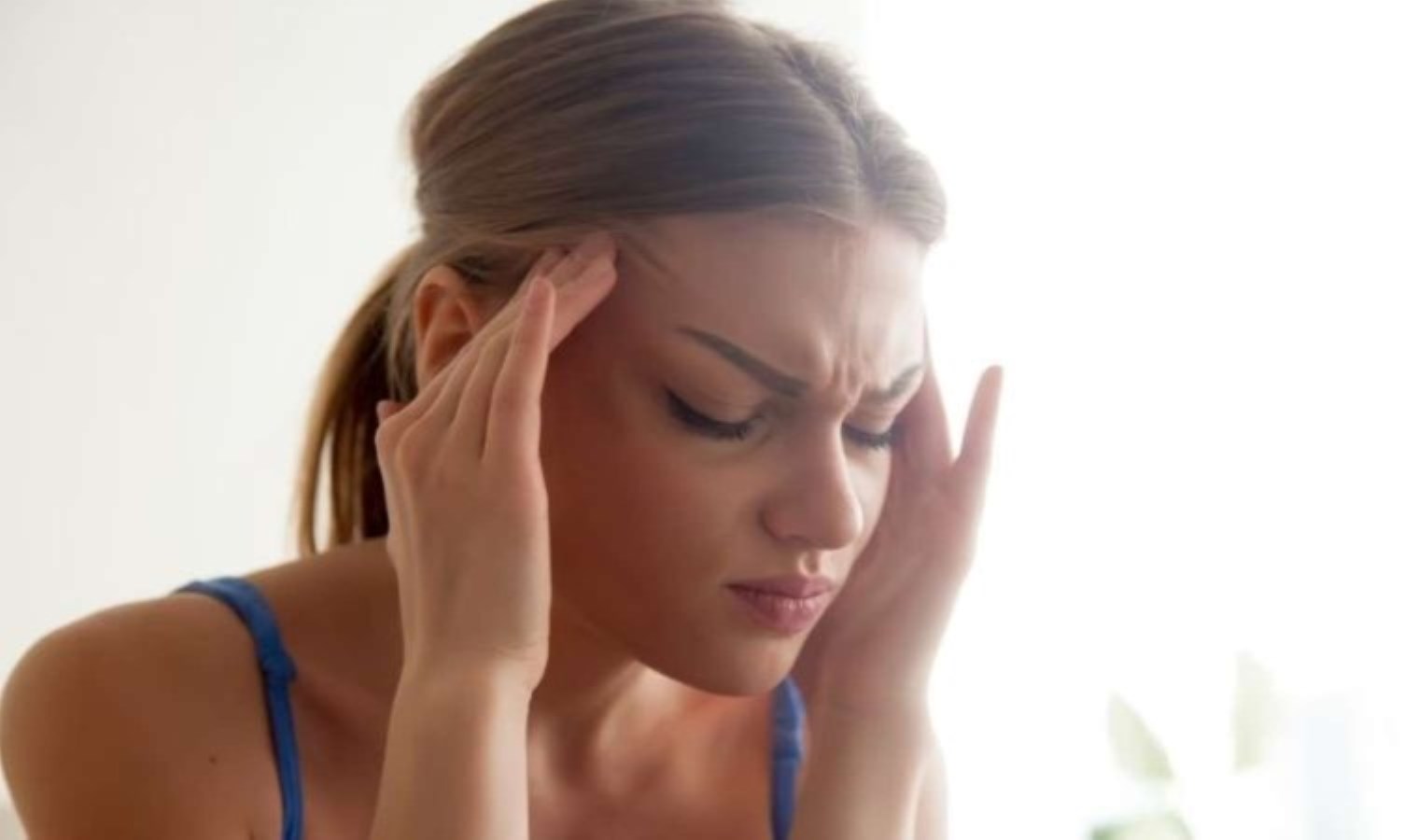 Yaşam kalitesini düşürüyor, sağlığınızı bozuyor: Baş ağrısının sebep olduğu 7 hastalık