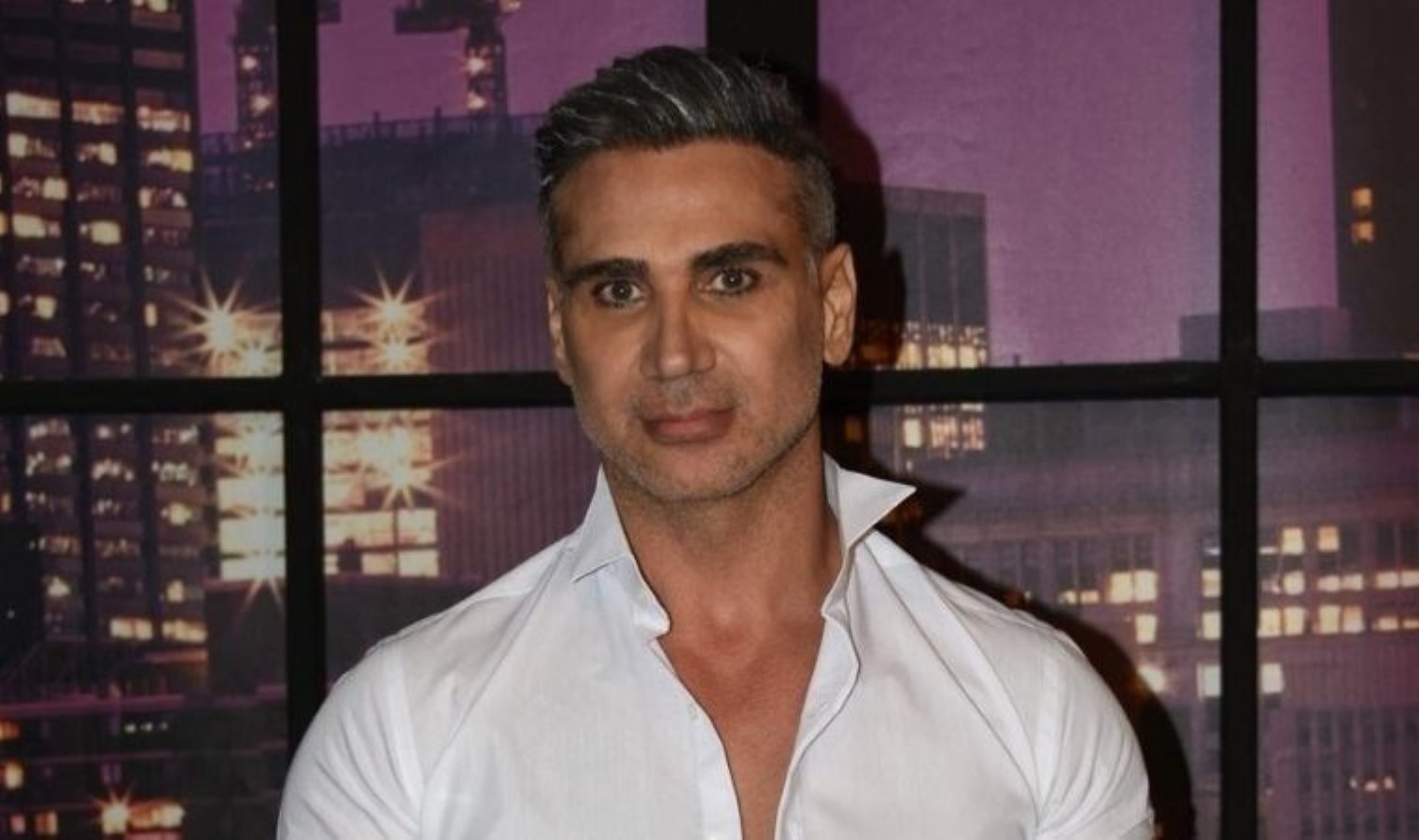 Yetiştirme yurdunda büyüyen şarkıcı Doğuş yaşadıklarını anlattı