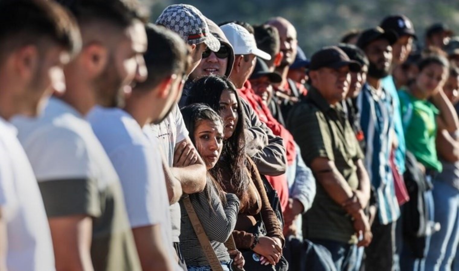 ABD’de 4 ülkeden gelen özel vize sahibi göçmenlerin yasal statüsü iptal edilecek