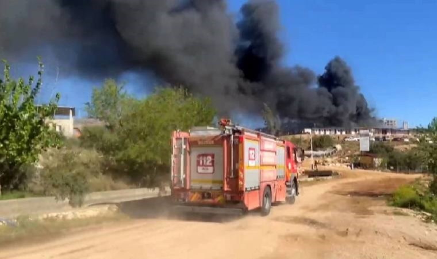 Adana işçilerin kaldığı yatakhanede yangın çıktı!