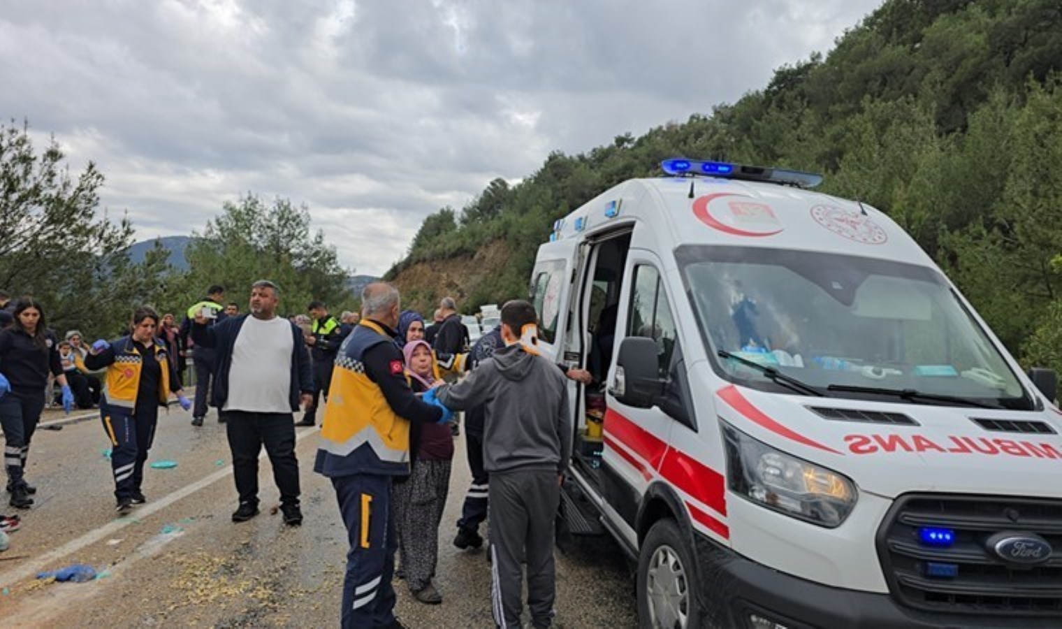 Adana’da büyük kaza: Aynı aileden 5 kişi hayatını kaybetti