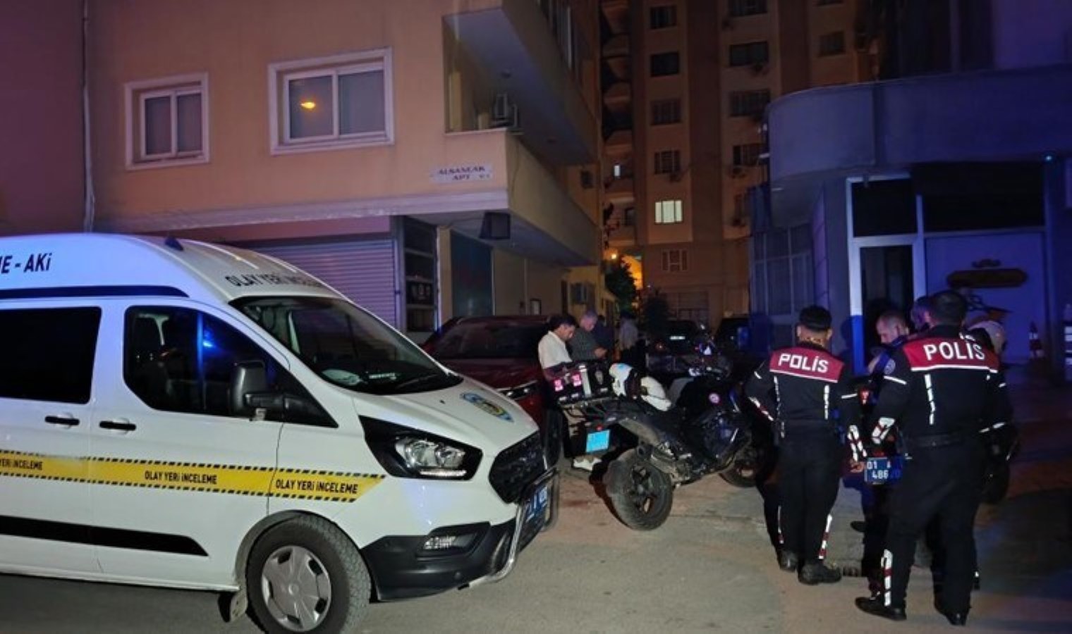 Adana’da dehşet: 2 kişiyi öldürdü, kaçamayınca intihar etti!