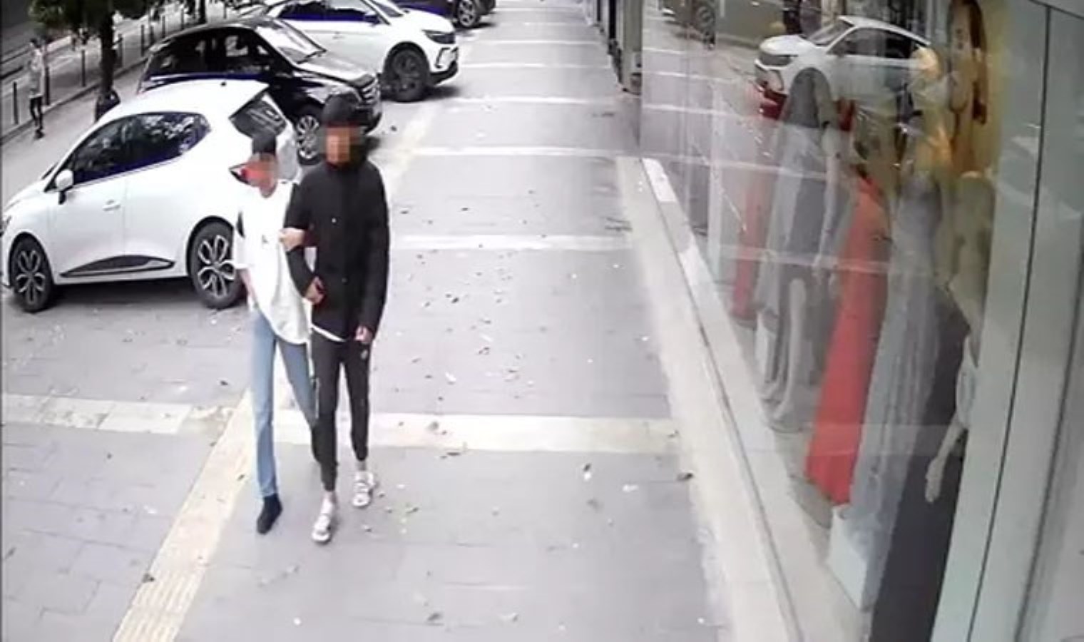 Adana’da liselilere bıçaklı gasp! 15 yaşındaki saldırganlar gözaltına alındı