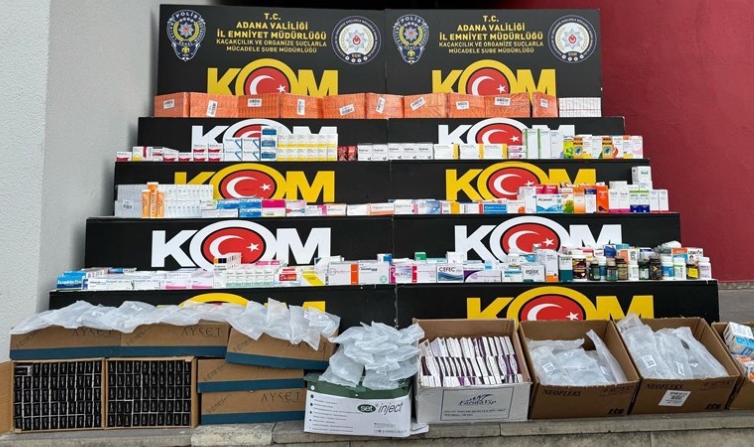Adana’da yasadışı ‘ilaç’ operasyonu: Binlerce tıbbi ürüne el konuldu!
