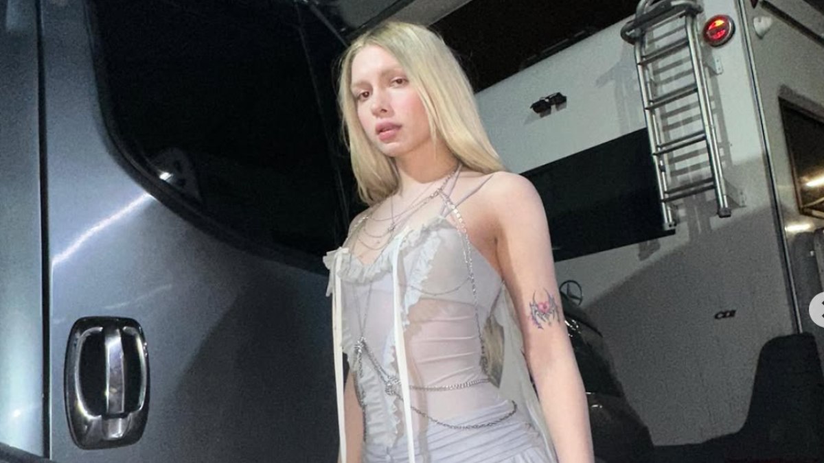 Aleyna Tilki’nin süper minisi! Bayram tarzına yorum yağdı