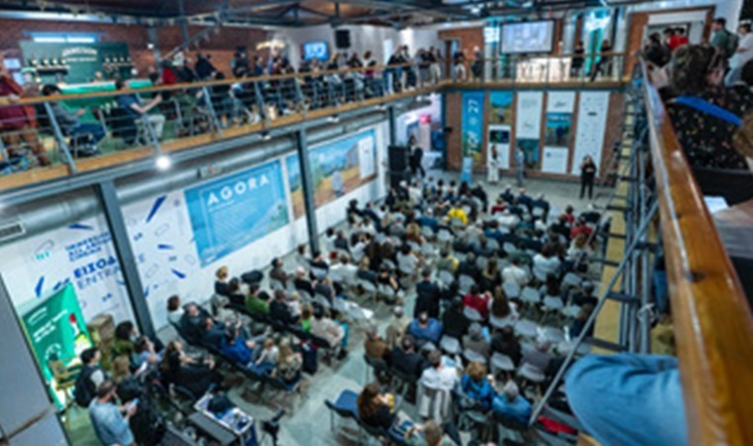 Altın İskender Coexistence, My Ass!’in